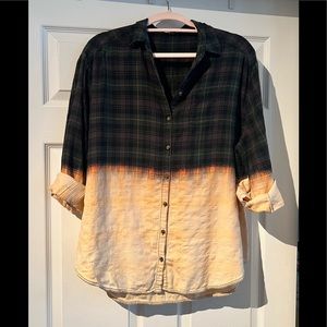 Elizabeth and James flannel shirt sz L